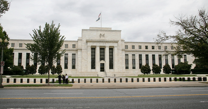 Fed Cutting Interest Rates Soon to Stop Recession - Report
